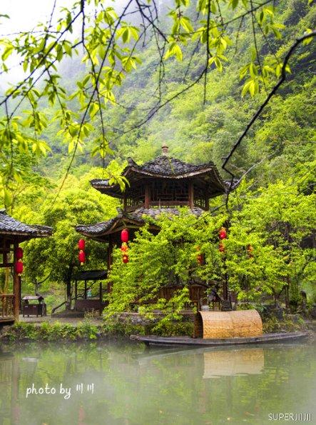 夏日时尚的爱丽